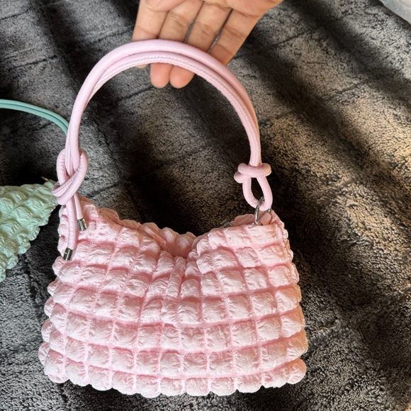 #22 Casual Canvas Wrinkle shoulder Bag with knot strap detail - Picture 4 of 5